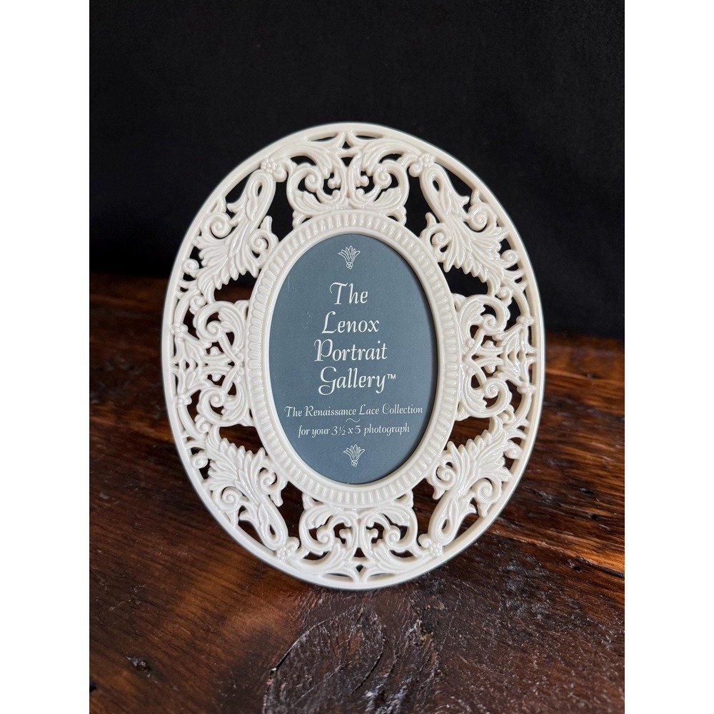 Vintage Lenox Picture Frame Renaissance Lace For 3 1/2" x 5" Photo